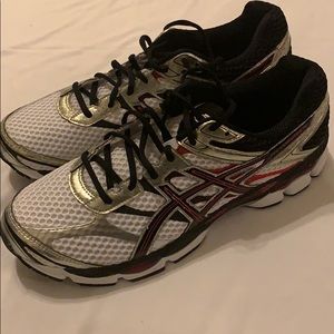 ASICS gel cumulus 16